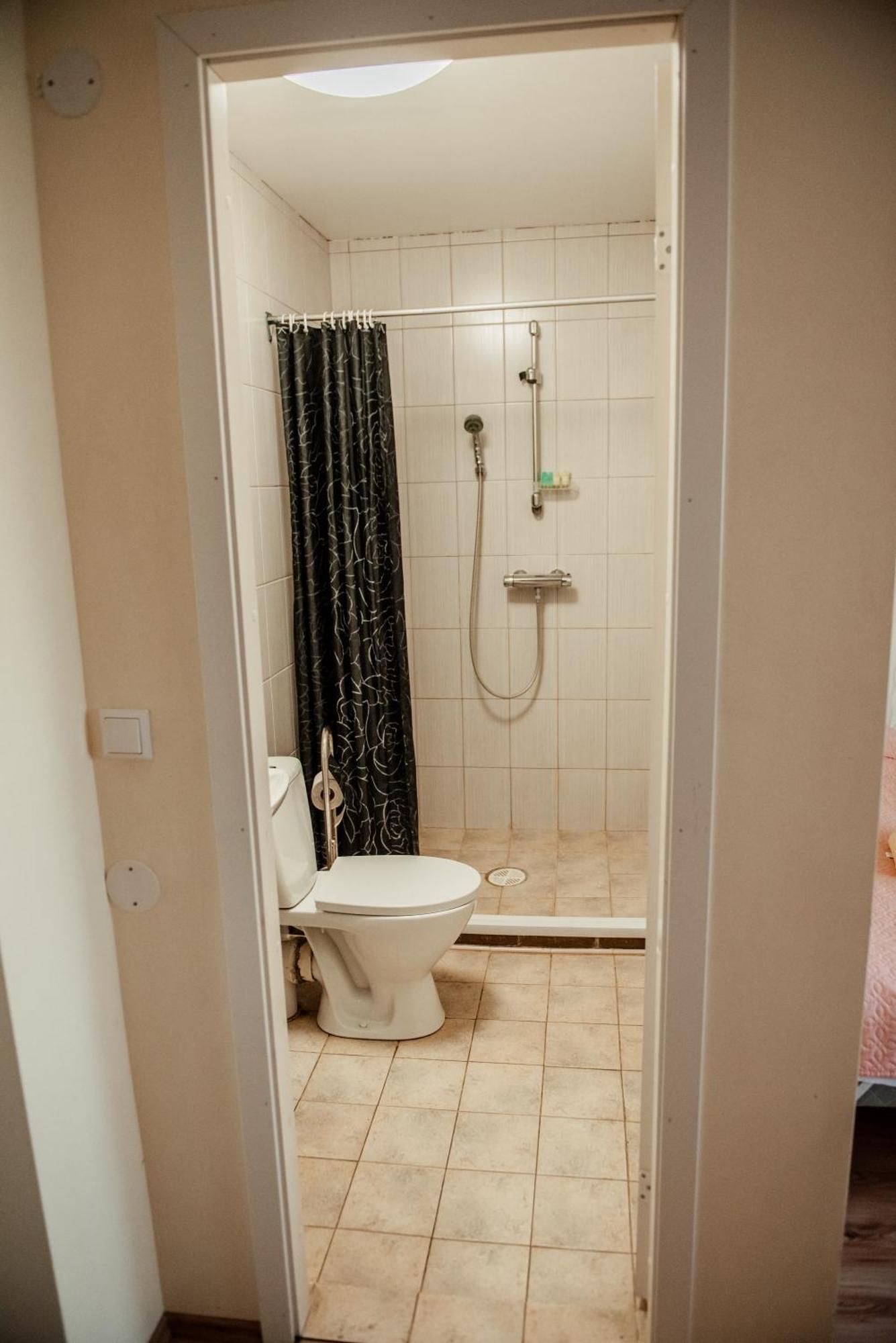 Edgari Guesthouse Отепяе Екстер'єр фото