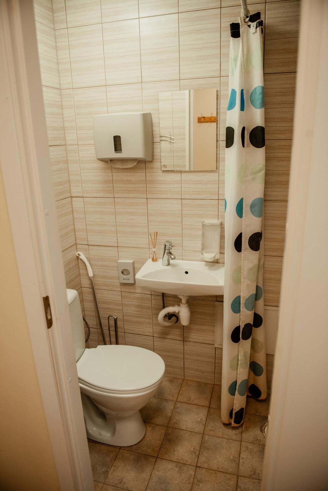 Edgari Guesthouse Отепяе Екстер'єр фото